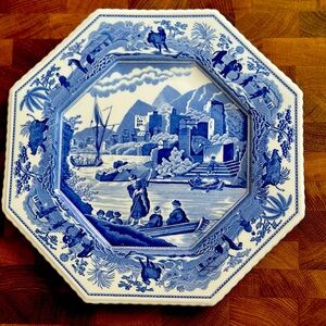 Spode Sutherland Collection “Caramanian” Luncheon Plate